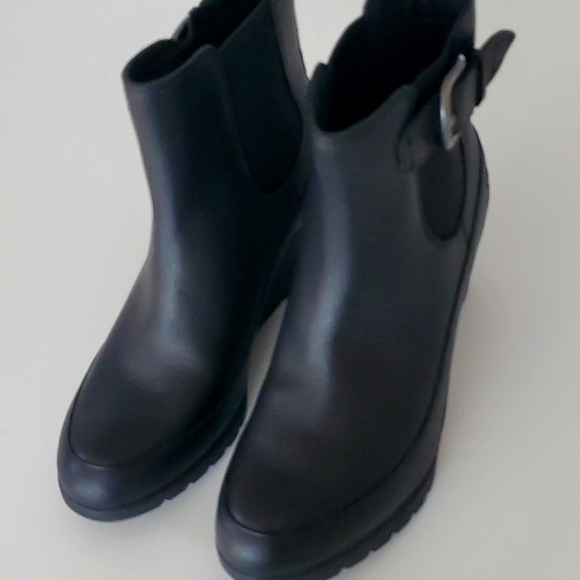 UGG Arleta Wedge Ankle Black Leather Boots - Picture 1 of 13